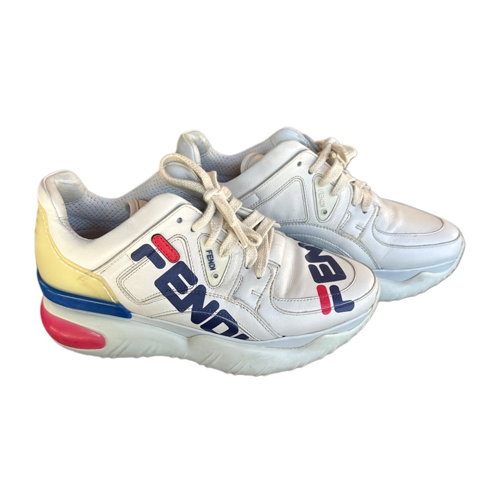 Fendi White Sneakers with Blue and Red Details in near perfect condition!